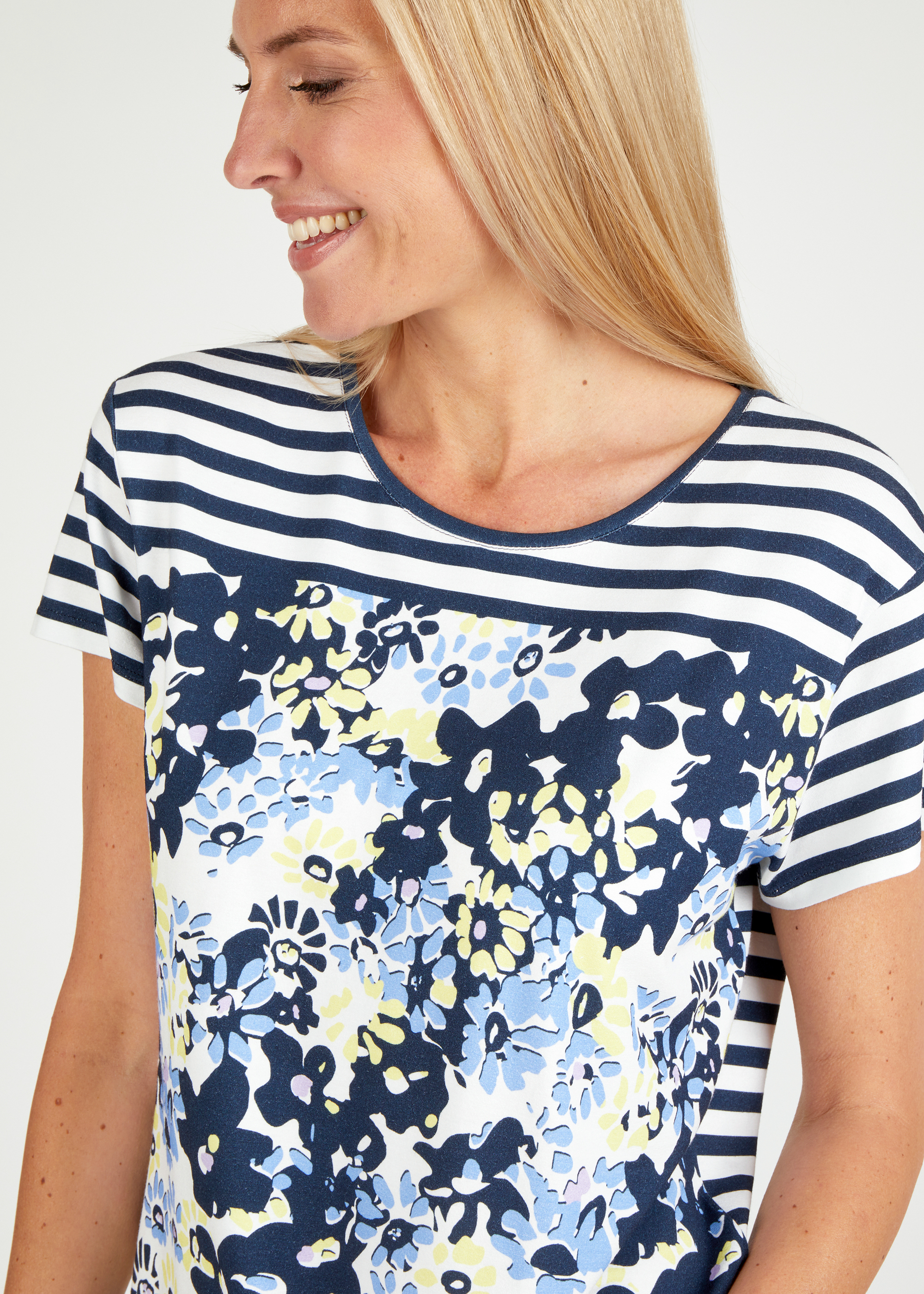 Gestreiftes T-Shirt mit Flower-Print